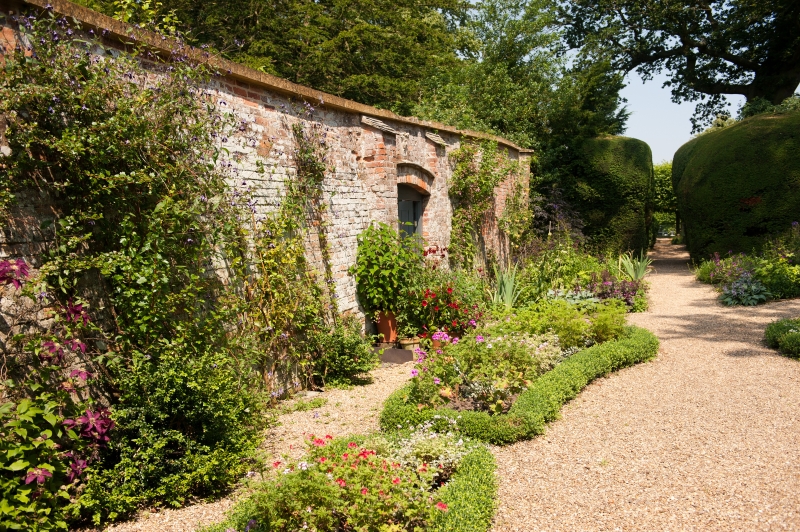 Kelmarsh Hall & Gardens